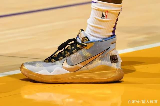 中国三人男篮不敌卫冕冠军 张宁6分4篮板